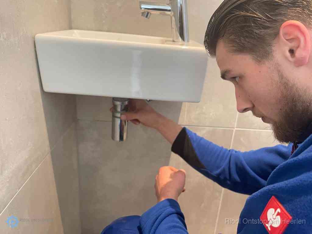 Wastafel Ontstoppen Heerlen